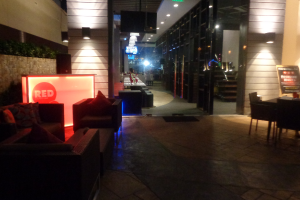 red-lounge