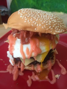 cafe-tea-ria-customized-burger