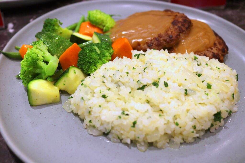 UCC Mentore Shangri-La (Wagyu Salisbury Steak)